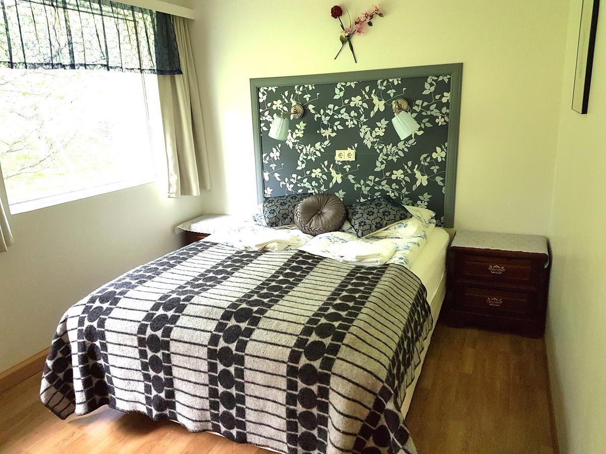 Guesthouse Skalafell Bagian luar foto